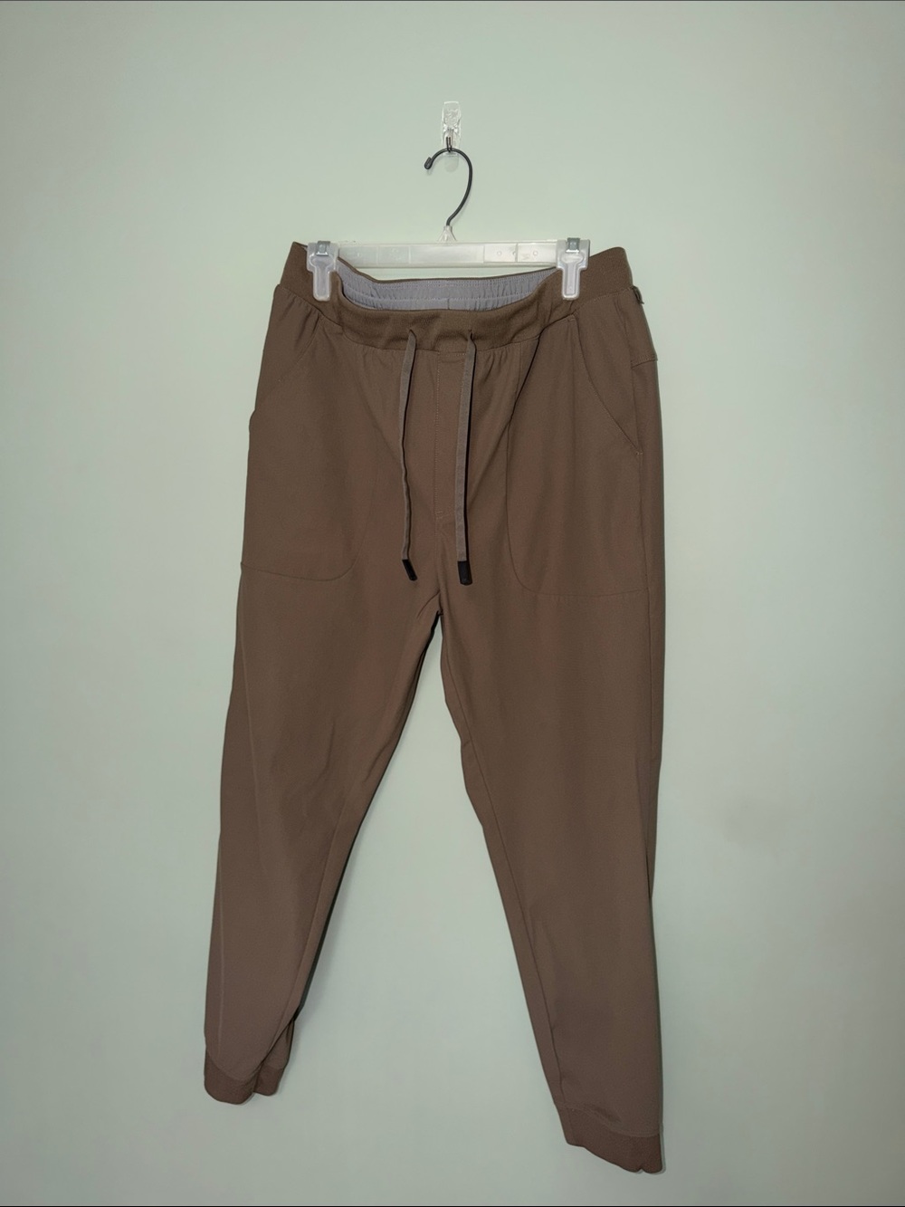 VRST Men’s Performance Jogger Pants Brown/Taupe Large